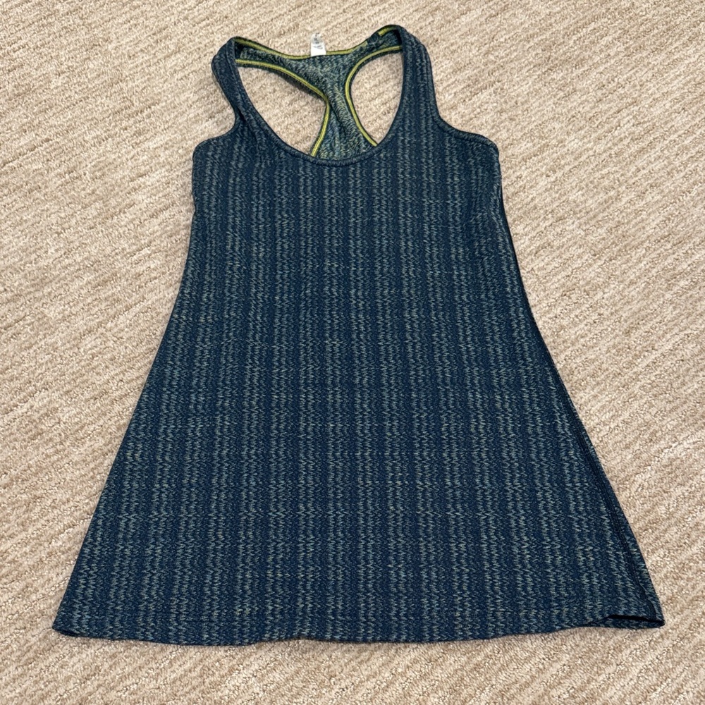 Lululemon Athletica Blue and Yellow Activewear
